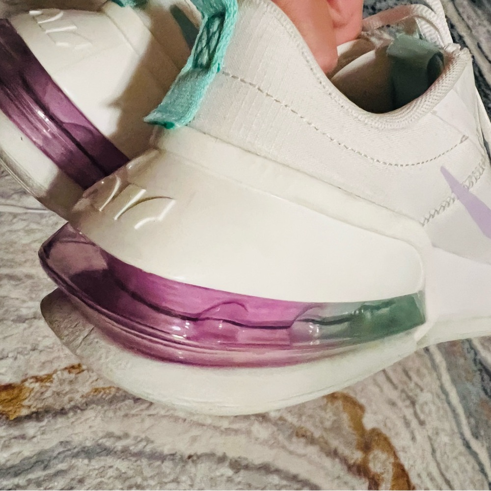 Nike Air Max Woman’s Sneakers in White and Mint - Picture 2 of 7